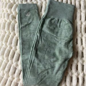 Gymshark Adapt Leggings in Camo in Khaki 💚